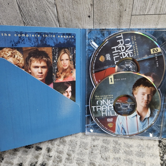 One Tree Hill The Complete Third Season DVD Widescreen 6 DVD Box Set - Picture 7 of 9